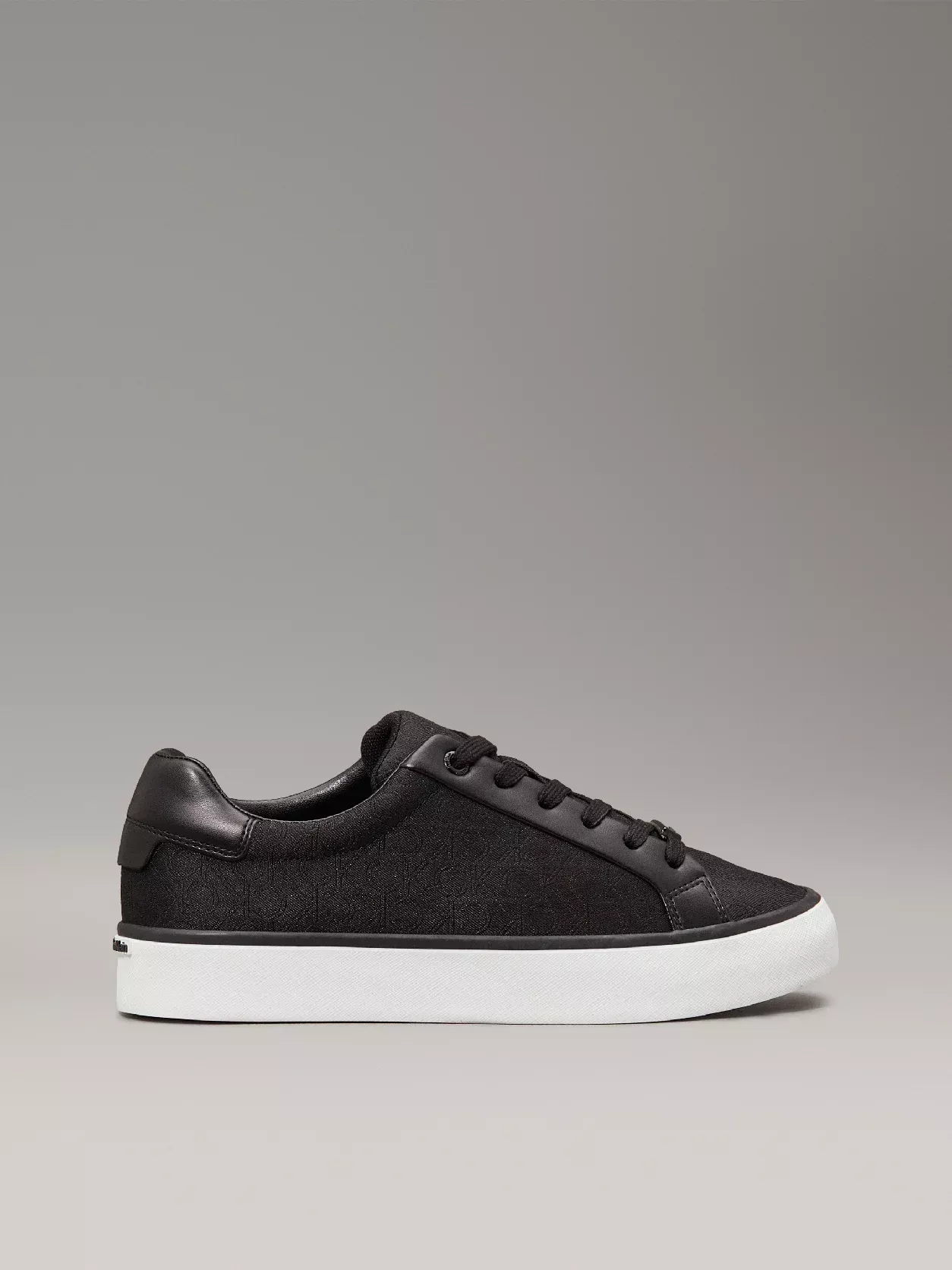 Logo Jacquard Trainers