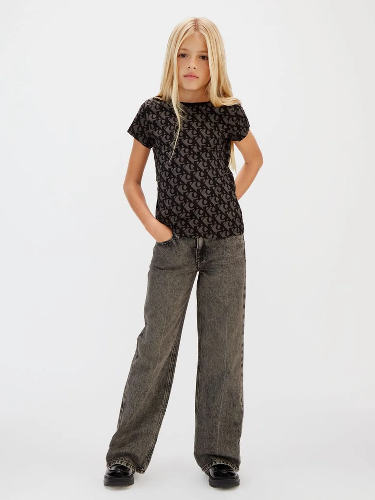 Whitecap Gray / Ck Black طقم 2 تيشرت مخطط بقصّة سليم